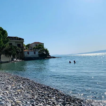 With Sea View In Paradise Mikra Mantinia Apartment